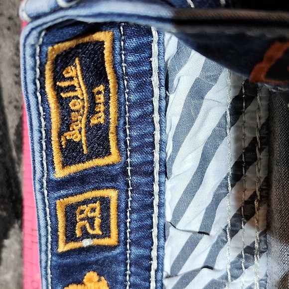 ROCK REVIVAL JANELLE EMBROIDERED RHINESTONES STUDDED BOOT-LEG DENIM JEAN - Picture 5 of 15